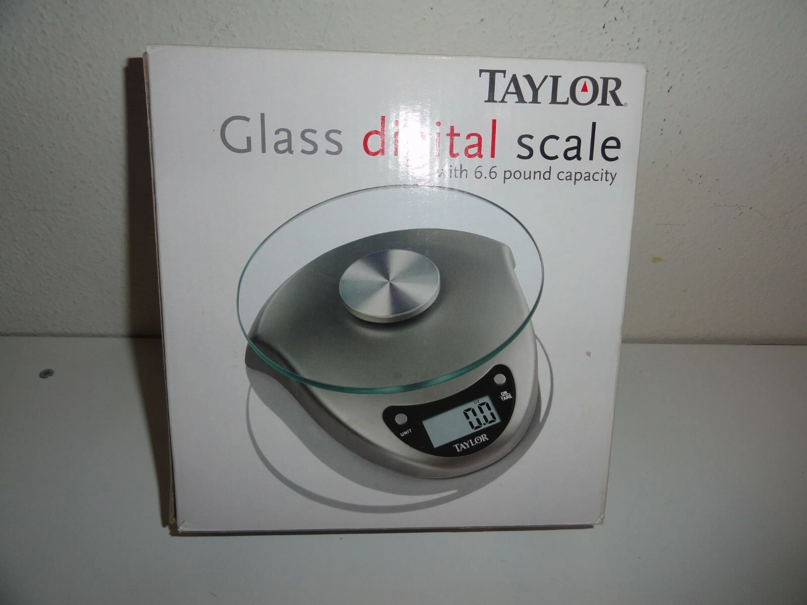 GLASS DIGITAL SCALE BY TAYLOR-6.6 POUND CAPACITY-NEW IN BOX