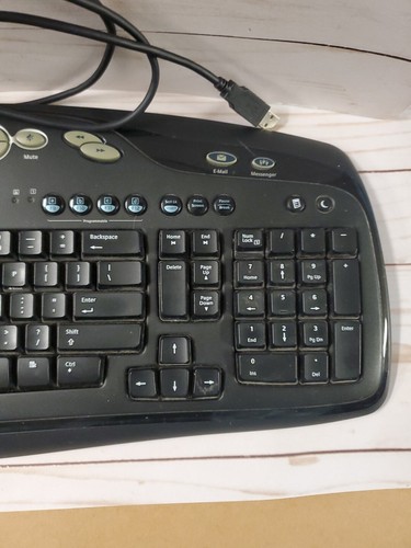 Logitech Wave Ergonomic Wired Corded USB Multimedia Keyboard - Picture 4 of 8