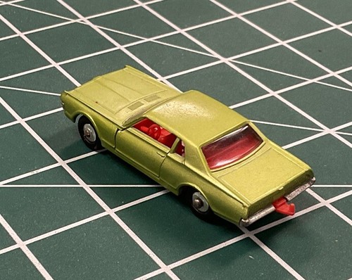 Lesney "Matchbox" Superfast No 62-C Green Mercury Cougar 1968 Red Int. OG Box - Picture 7 of 19