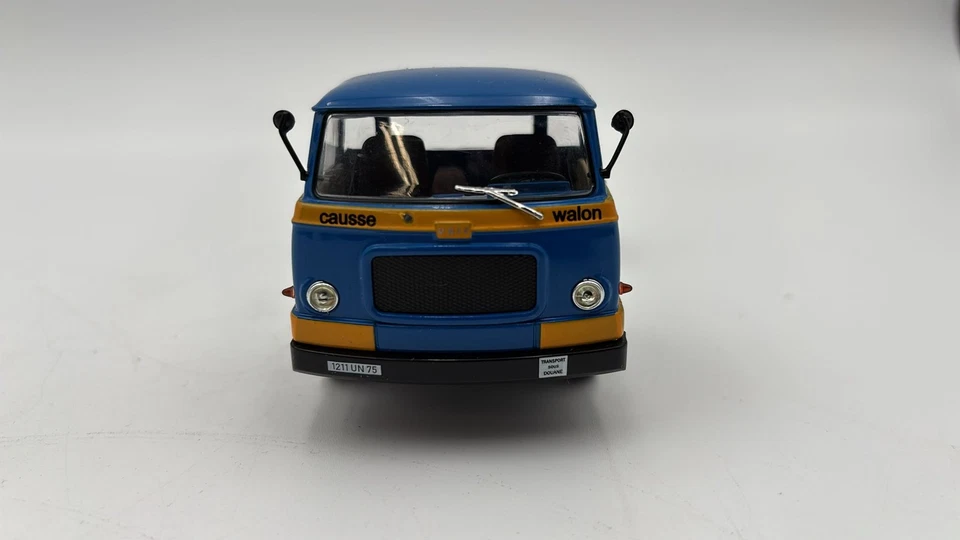  IXO1211 Ixo Camion porta-auto Unic Auteil 1/43 - Immagine 3 di 4