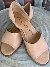 CUTE! Sole Society Women’s cut-out tan midi heel leather sandals Size 8 M