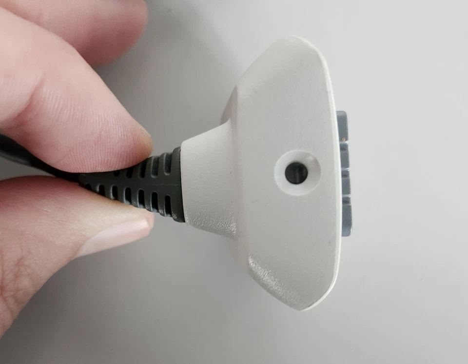 Genuine OEM Microsoft Xbox 360 X360 Play and Charge Kit Cable - Image 2 of 4