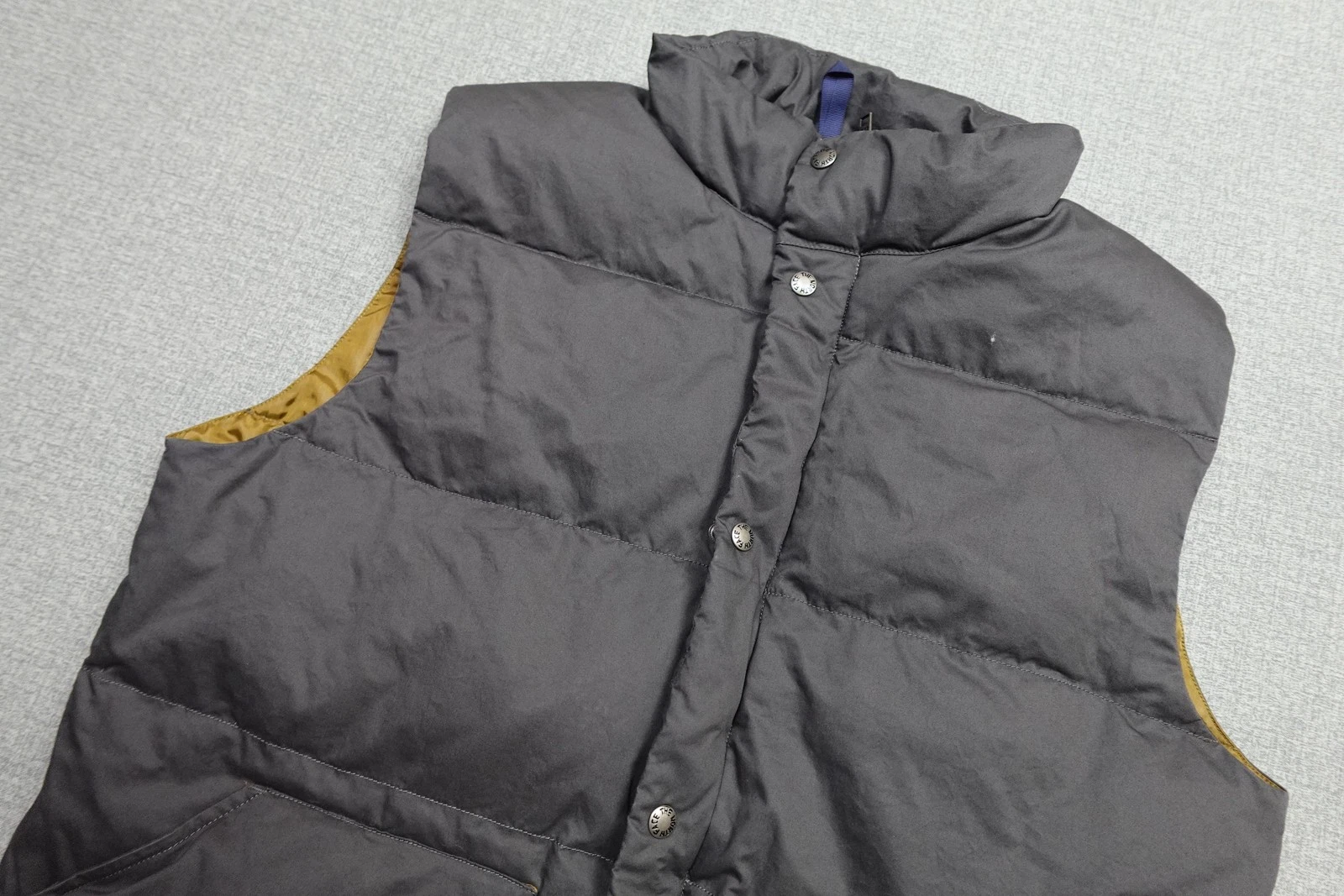 The North Face Vest Mens Large Gray Goose Down Puffer Snap Front Pockets Warm