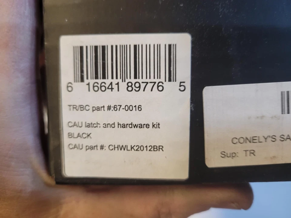 CONELYS ACCESORIOS EE. UU. Kit de herrajes y pestillos para alforja negra CHWLK2012BR Foto 3 de 4