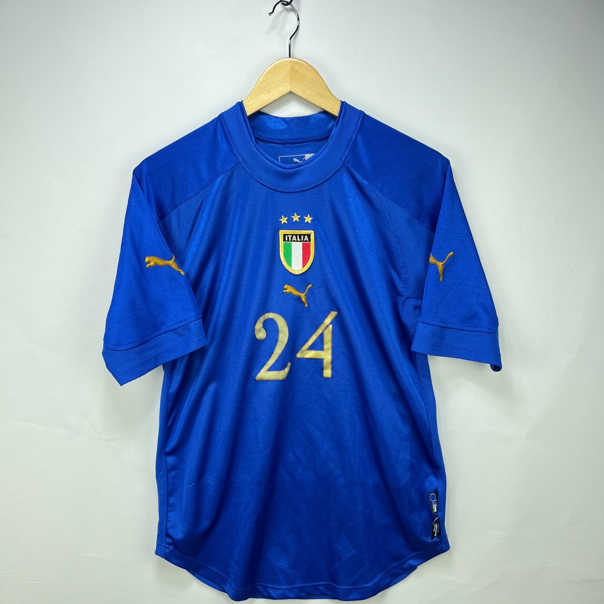 Vintage Y2K Puma Italy Team Jersey Number 24 Small Soccer Football