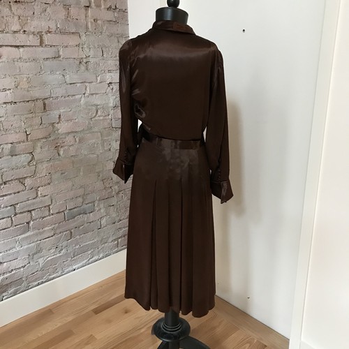 Vintage 30's Women's Brown Satin Dress Long Sleeve Matching Cape Macrame Conmar - Picture 3 of 12