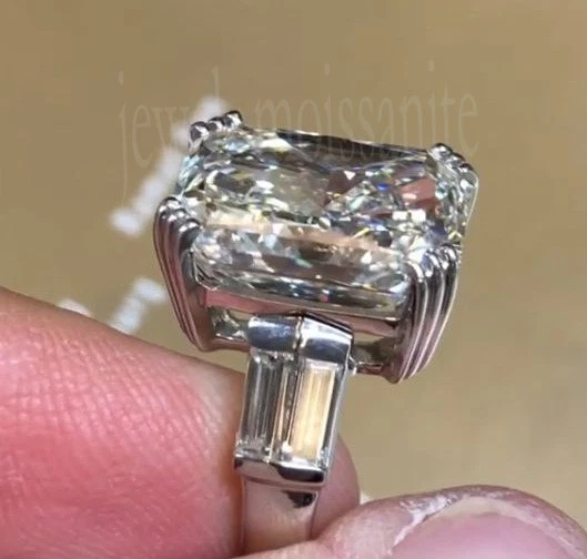 Juego de 12 puntas de anillo de compromiso de moissanita de corte radiante blanco astilla de ley 925 Foto 3 de 3