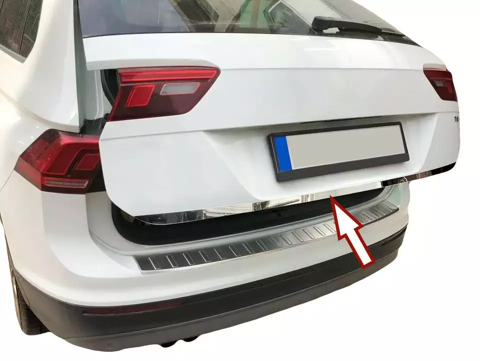 Barra bagagliaio inferiore in acciaio inox adatta per VW Tiguan II e ALLSPACE |dal 2016 - Immagine 2 di 4