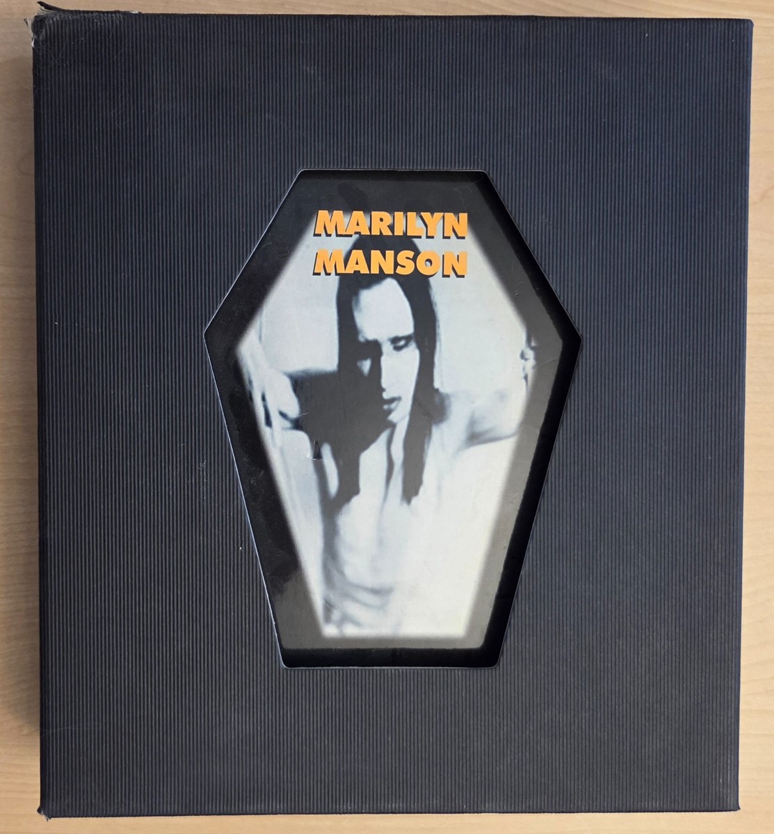 Marilyn Manson×NIN 限定7インチBOX 493/1000 MARILYN MANSON Coffin Box Set-Used | eBay
