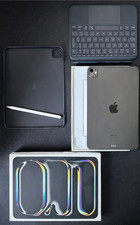 iPad Pro 11-inch M4 256GB Wi-Fi - May 2024 - Bundle: Pencil Pro + Combo Touch