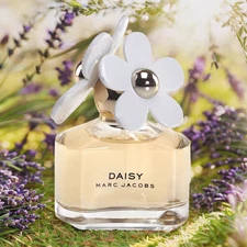 DAISY by Marc Jacobs for Women EDT Perfume Spray 3.3 / 3.4 oz New