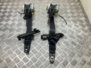 Volkswagen Touareg II 2011 Satz Sicherheitsgurt vorne 7N0857737DE MJA88446