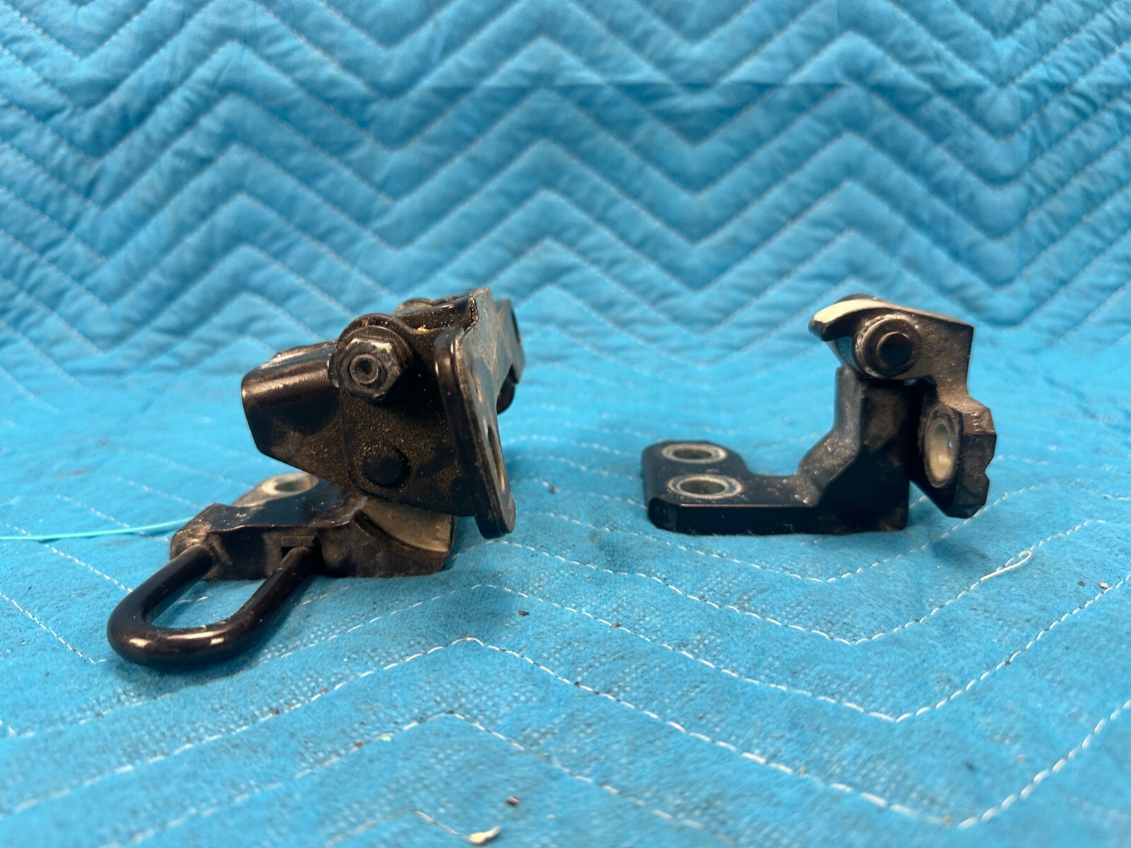 Bentley Cont Flying Spur Front Passenger Door Upper & Lower Hinges 2006-2012 OEM