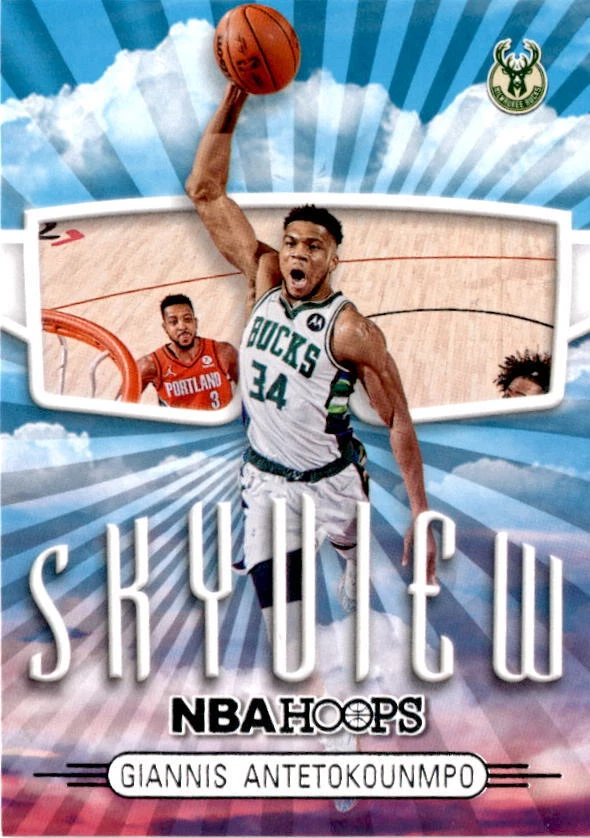 Giannis Antetokounmpo trading card