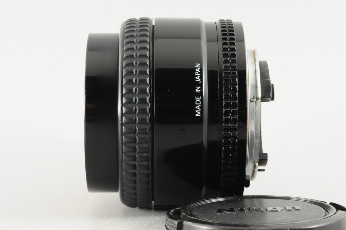 Near Mint Nikon AF NIKKOR 35mm F/2 D Lens Black Box From