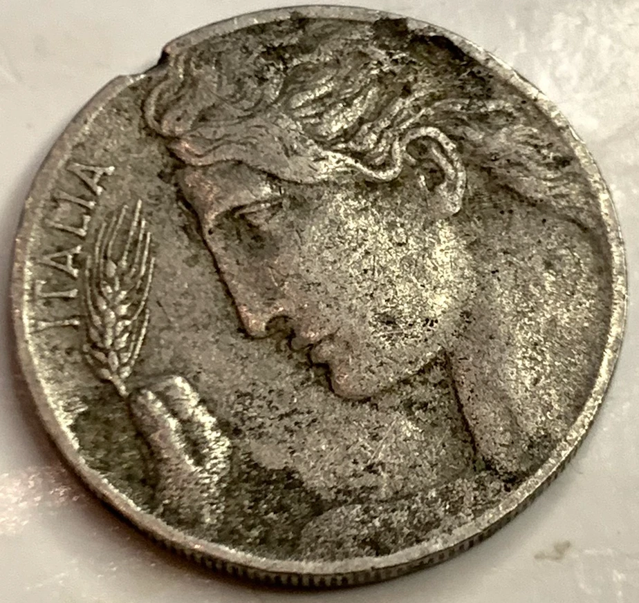 Collectible Italy 20 Centesimi 1911 – Classic King Vittorio Emanuele III Coin - Image 2 of 3