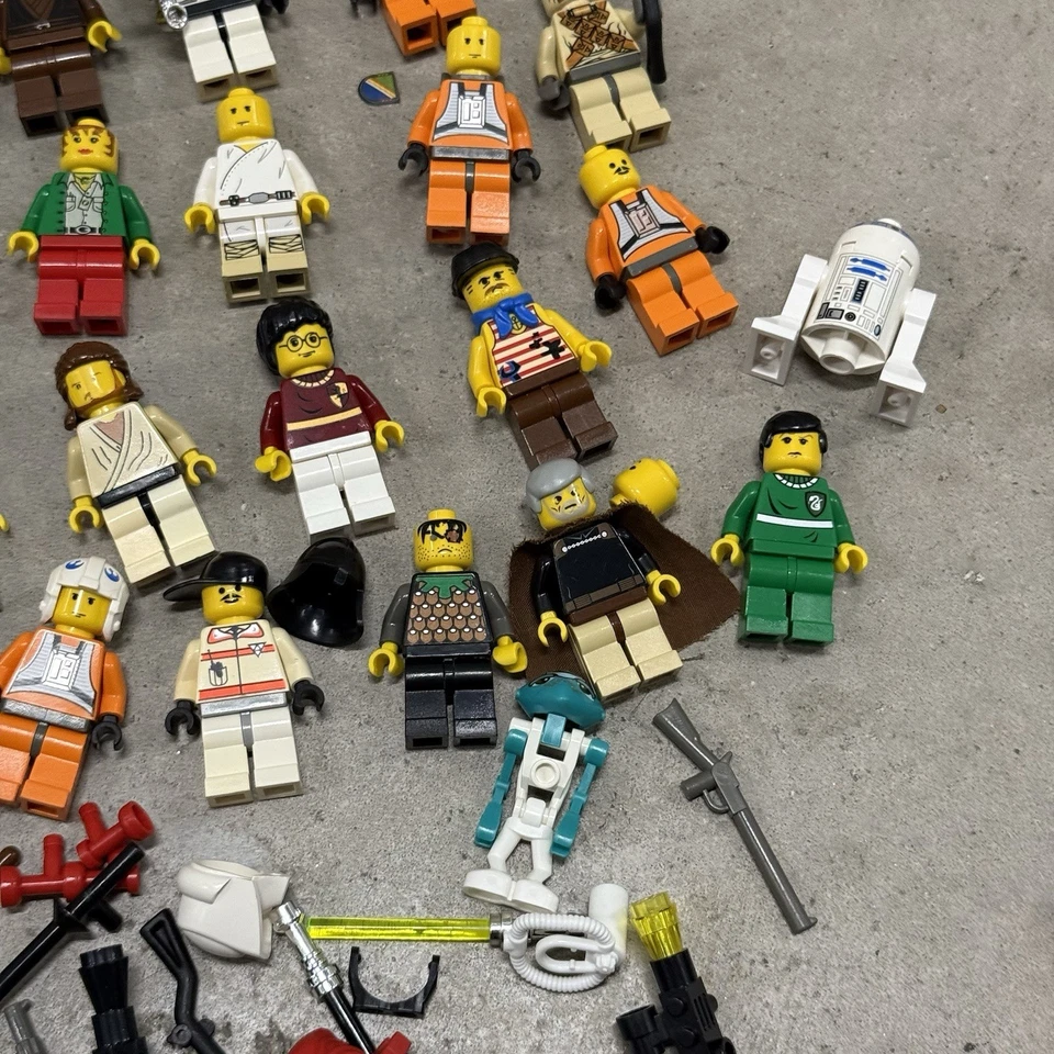 Lego Star Wars RARE Vintage Minifigure Lot Of 32 Harry Potter, Accessories &More - Image 4 of 4