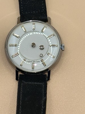 Vintage Louvic Mystery Dial Mens Swiss Wrist Watch DeLuxe Automatic Not Running $_57.JPG?set_id=880000500F main image 3