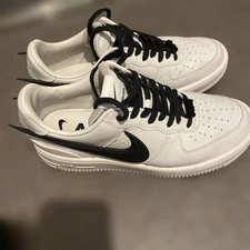 Men 8.5US Nike Air Force 1 White/Black