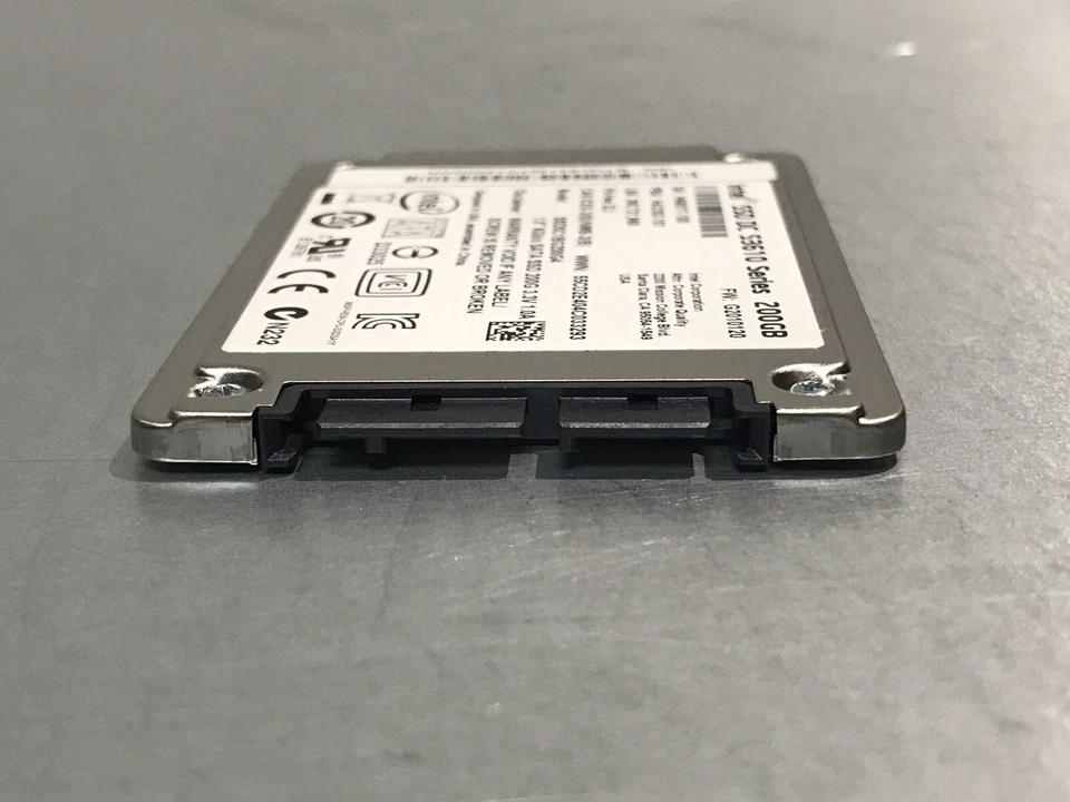 1.8" Intel 200GB SSD SSDSC1BG200G401 DCS3610 Series 1.8in SATA uSATA DC S3610 - Image 2 of 2