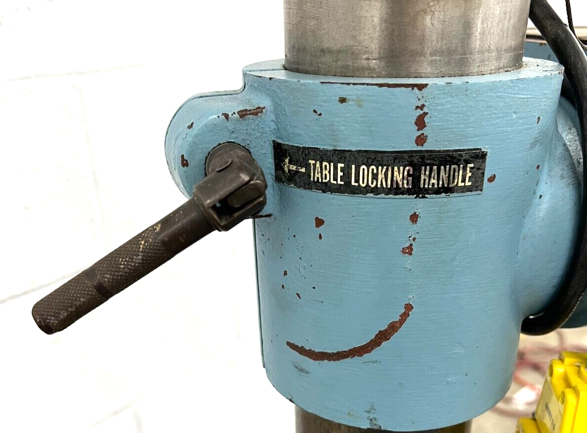 DAYTON 20 INCH DRILL PRESS 3Z919 9 SPEED 5/8" CHUCK MOTOR RPM 1725