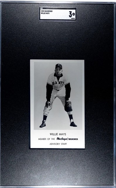 Willie Mays 1965 MacGregor Advisory Staff SGC 3