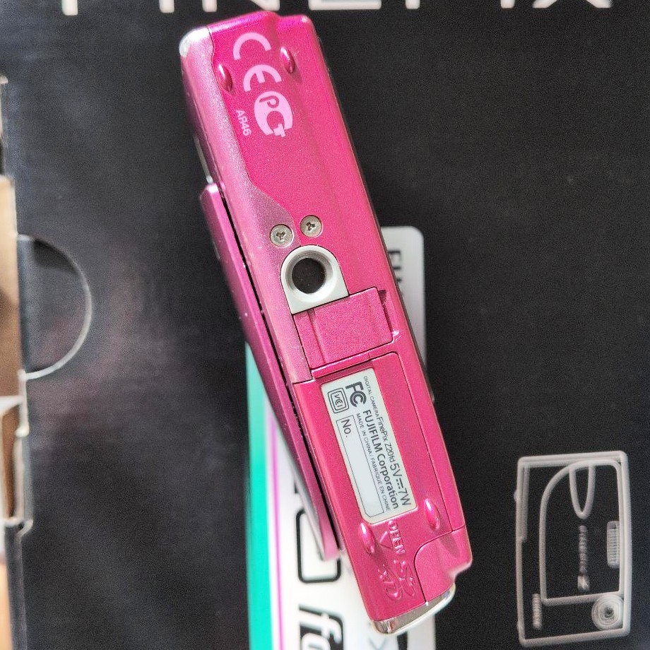 FUJIFILM FinePix Z20fd Pink 10.0MP 3x Optical Zoom Digital Camera