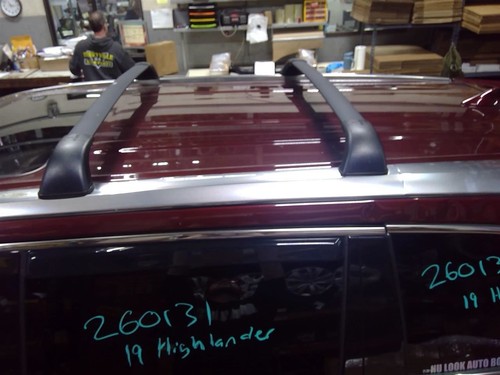 HIGHLANDER 2014-2019 Luggage Rack Cross Bars Only 1777920