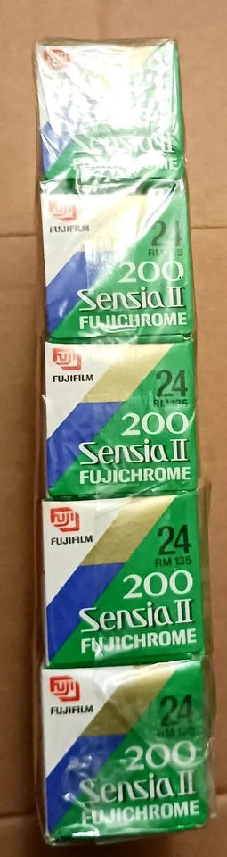 Fujichrome Sensia II 200 RM 135 24 Film for Color Slides  -Pack of  10 (08/2001) - Image 3 of 4