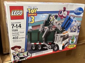 Lego 7599 - Toy Story 3 - Garbage Truck Getaway - from year 2010 - new sealed 