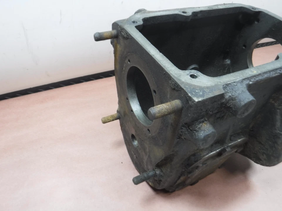 Carcasa de transmisión manual Jeep International T18A OEM de fábrica envío gratuito Foto 4 de 4