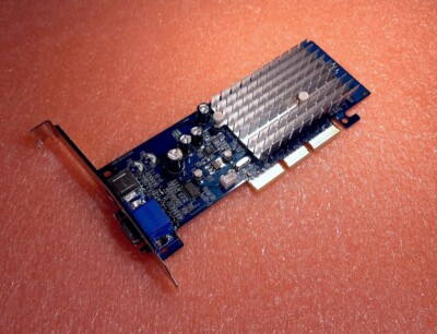 Albatron / Club 3D NVIDIA GeForce4 MX 440 AGP 128 MB CGN-1884TV 10813231P520