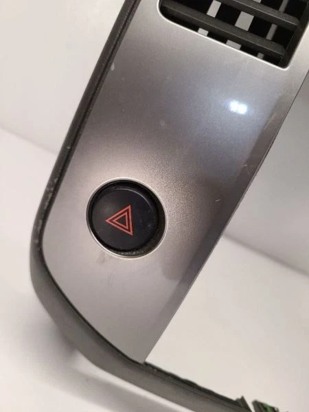 2005-12 NISSAN XTERRA RADIO TEMPERATURE CONTROL BEZEL 68259EA00C - Image 3 of 4