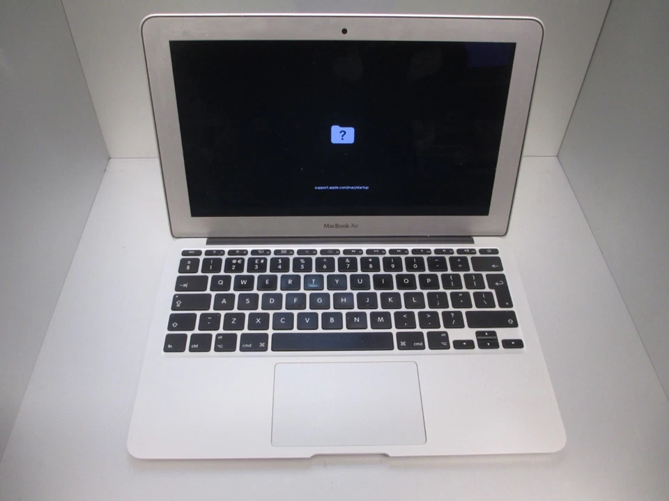  Apple MacBook Air 11" 2015 A1465 7,1 i5 1.6GHz 4GB RAM Working Laptop No SSD - Image 2 of 4