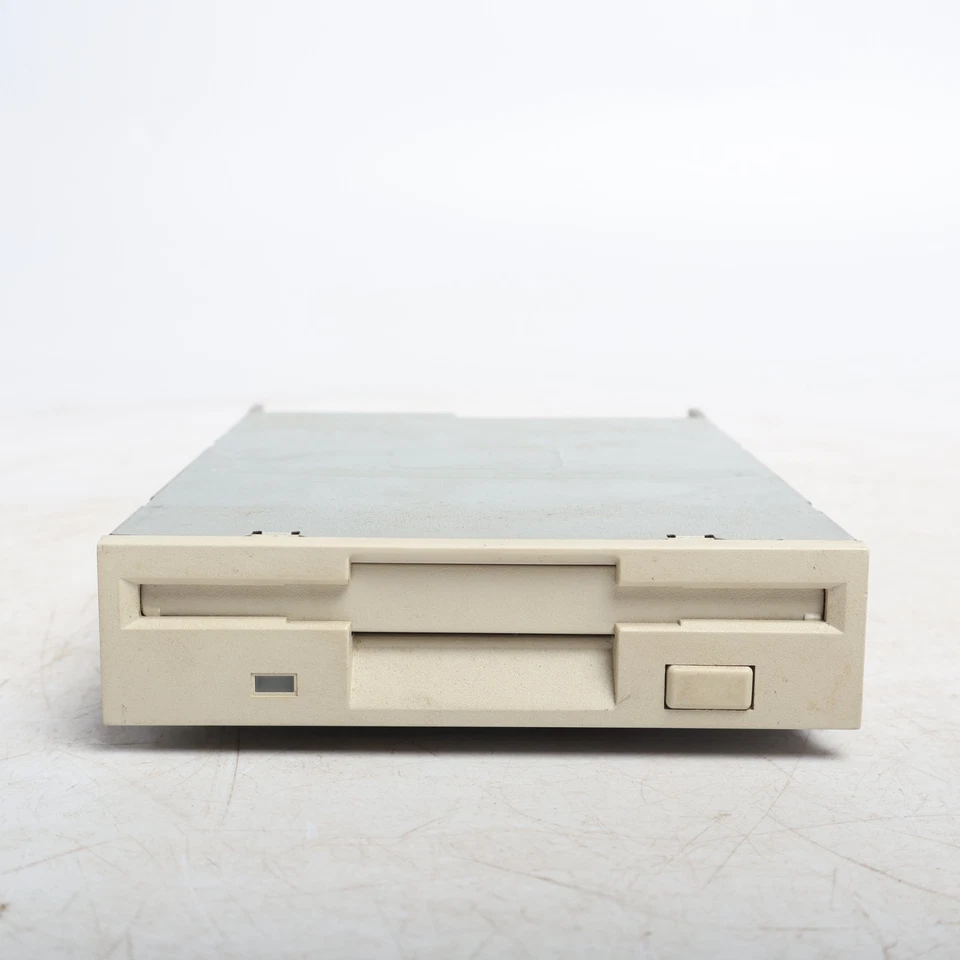 Vintage 3x 3.5" Floppy Disk Drive Beige Bezel White - image 4 of 4