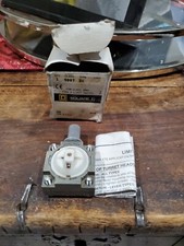 SQUARE D CLASS 9007 TYPE BW C LIMIT SWITCH
