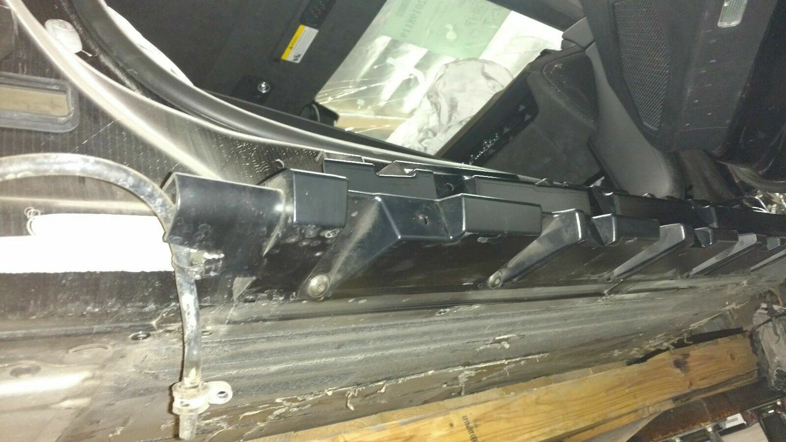 LAMBORGHINI HURACAN PASSENGER SIDE ROCKER PILLAR SIDE MEMBER BRACKET MOUNT OEM