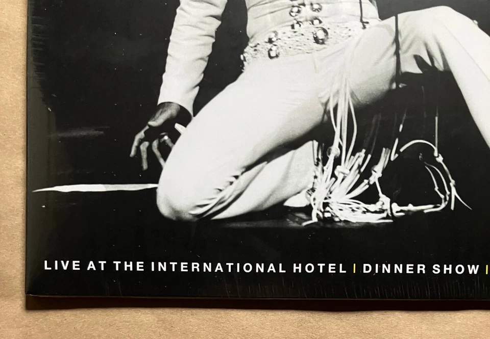 ELVIS PRESLEY Showroom Internationale 2 LP US 2014 180g Vinyl 1st Press RSD NEW - Image 3 of 4