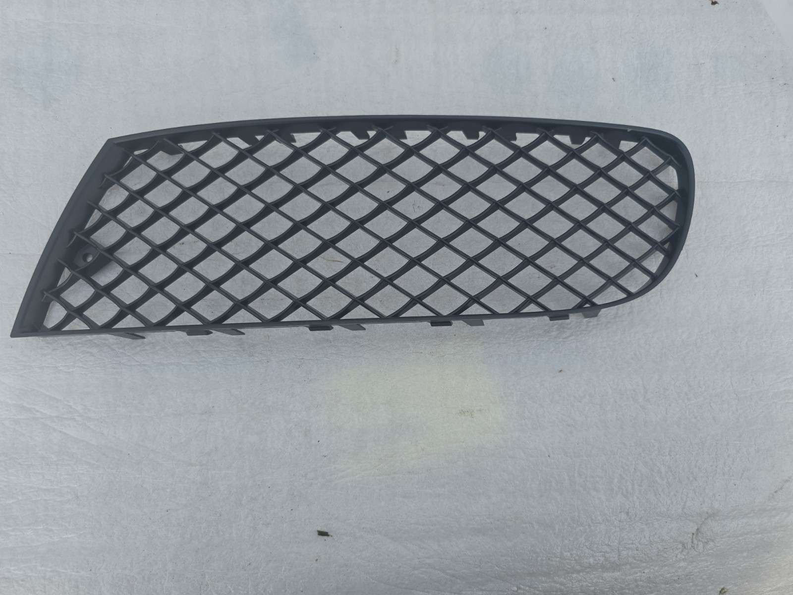 Front Upper Bumper Grille Fits 2006-12 Bentley Continental Base Sedan 4-Door New