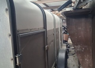 I4 Williams Sheep Trailer Livestock Transportation Side Loader Gates Clean.