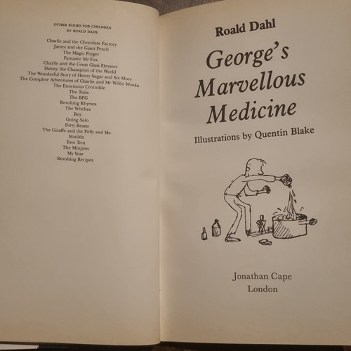 Roald Dahl George's Marvellous Medicine First Edition Hardback - Picture 8 of 13