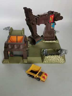 Micro Machines Space Mine Base Alpha Mining Spielset mit Mining Truck
