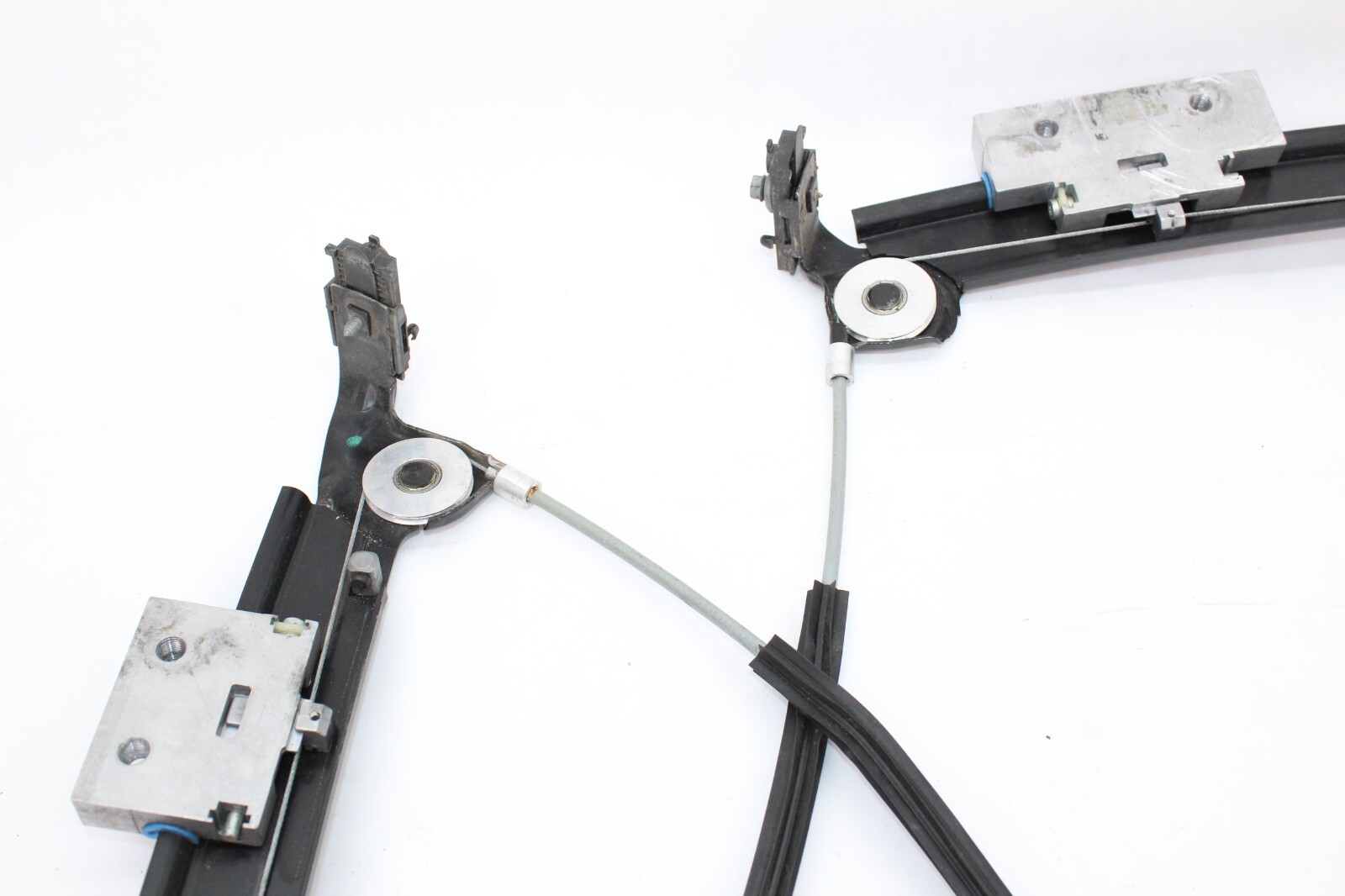 2003-2007 Bentley Continental GT Front Right Door Window Glass Regulator