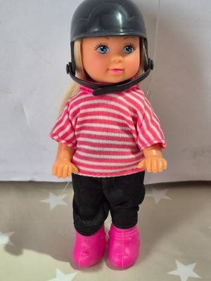 Evi Puppe von Simba. 12 cm hoch