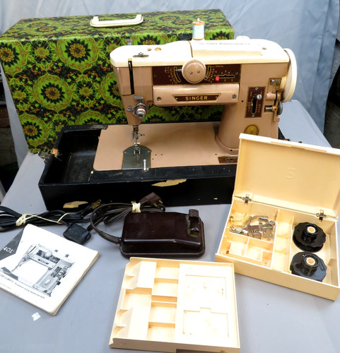 Vintage Singer 401A Slant-O-Matic Sewing Machine W/Foot Pedal And Case