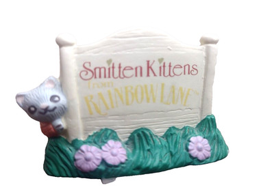 Smitten Kittens Rainbow Lane Figure Accents by Alexandra 2'' Vintage
