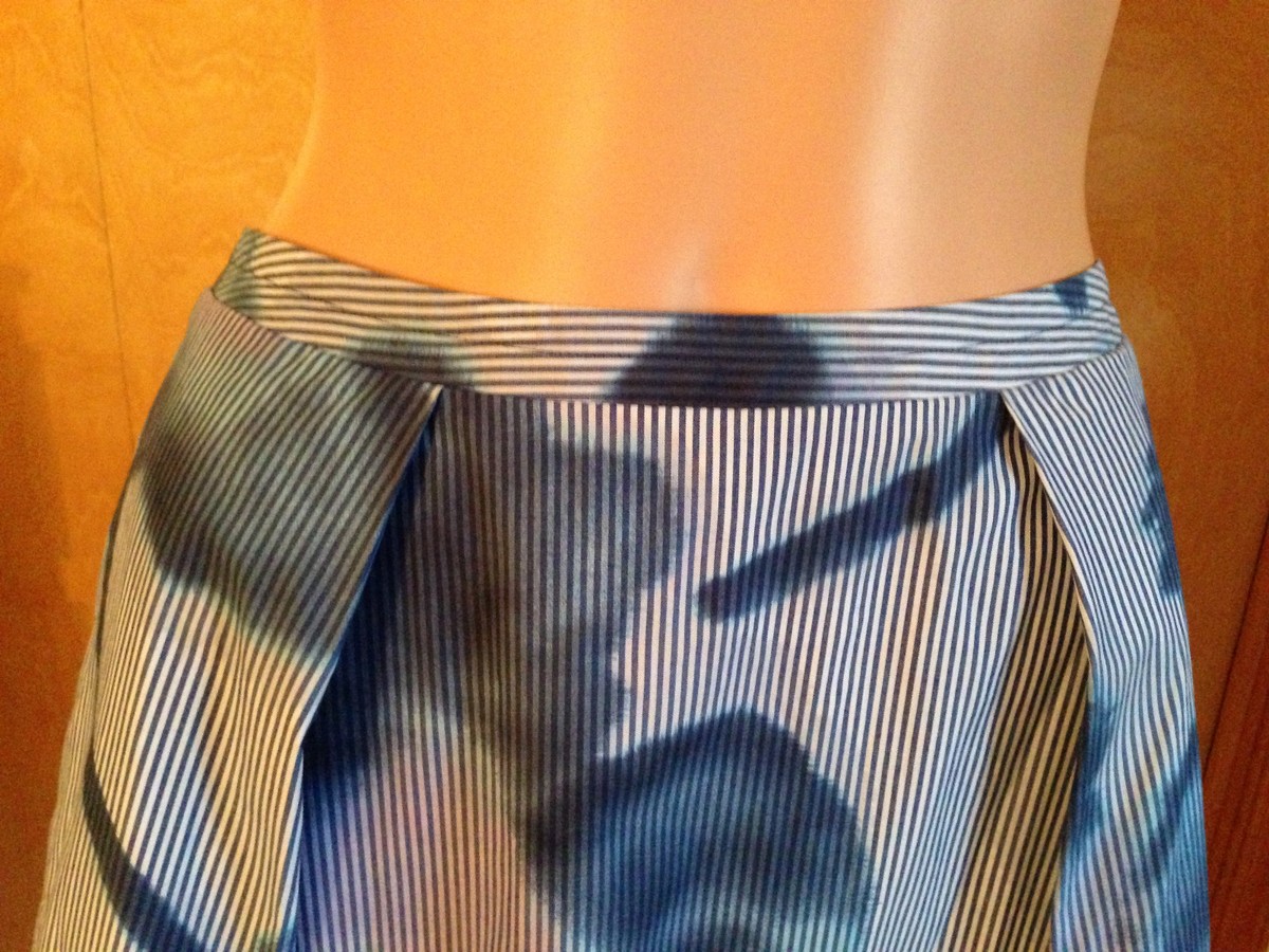 RENE LEZARD $380 BLUE NAVY BATIK COTTON STRIPED FLORAL SKIRT