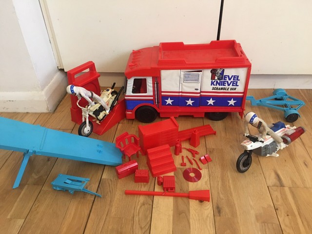 Huge 70s Evil Knievel Toy Set Launcher Scramble Van 2 Stunt Bikes Ideal Toy Corp