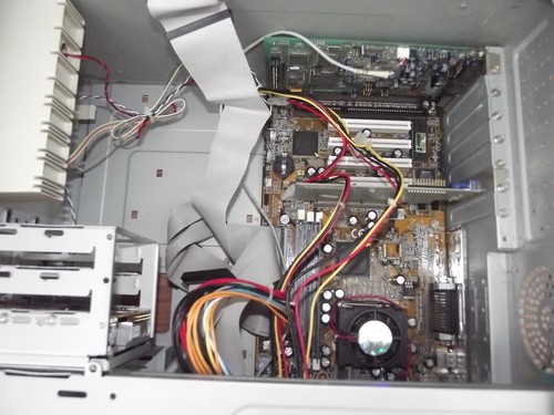 Intel Celeron MMX 400MHz gaming computer - Picture 4 of 11