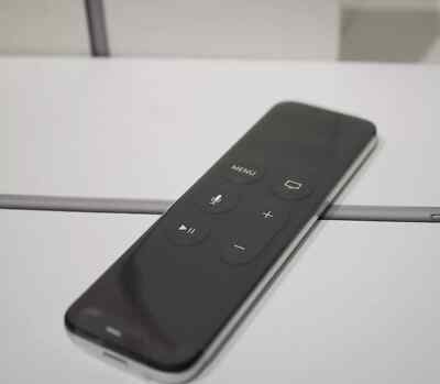 Apple TV Siri Remote Control - MLLC2LL/A - EMC2677 - A1513